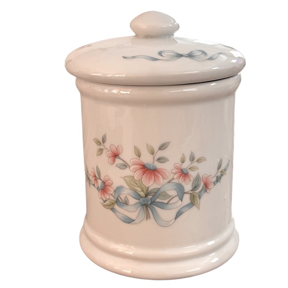 Vintage Princess House floral ribbon handcrafted Floral Ceramic jar with Lid